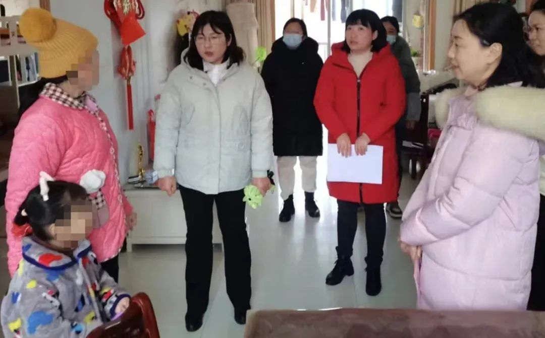  The "warm wind from Wuhu" never stops, and the "cold return visit" is more intense - Fanchang District Procuratorate and District Women's Federation pay a return visit to women in need