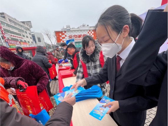 无为市人民检察院开展防范非法集资普法宣传活动