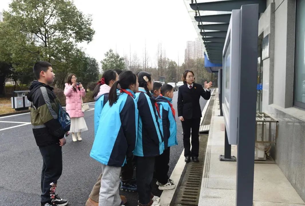 湾沚检察：亲子法治冬令营，解锁寒假“新玩法”！