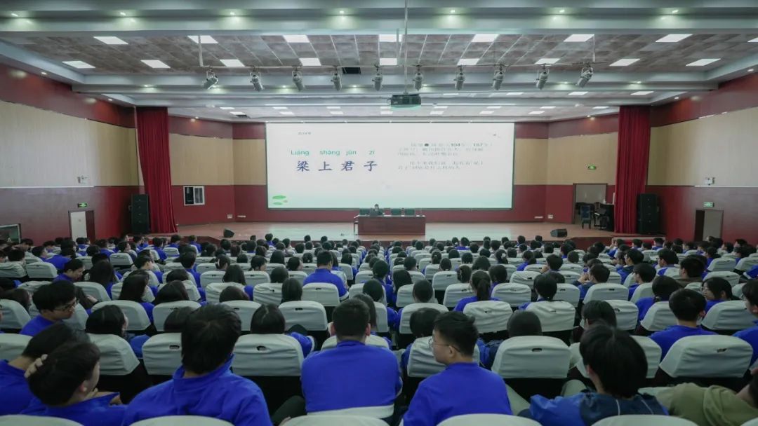 以法成约，“未”爱起航——预防未成年人犯罪法治讲座开讲啦！