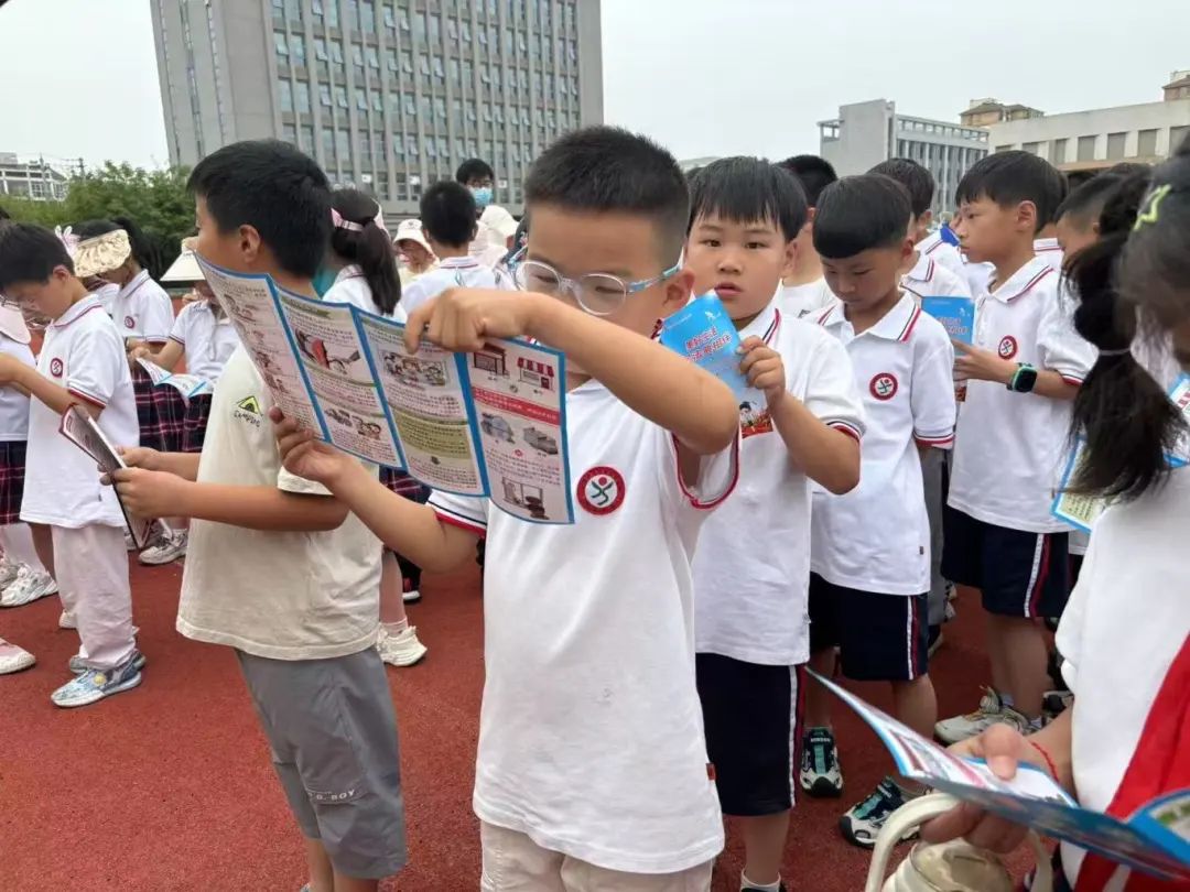 【民法典宣传周】绿茵场上 与法对话
