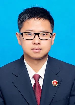 王德生证件照2.jpg